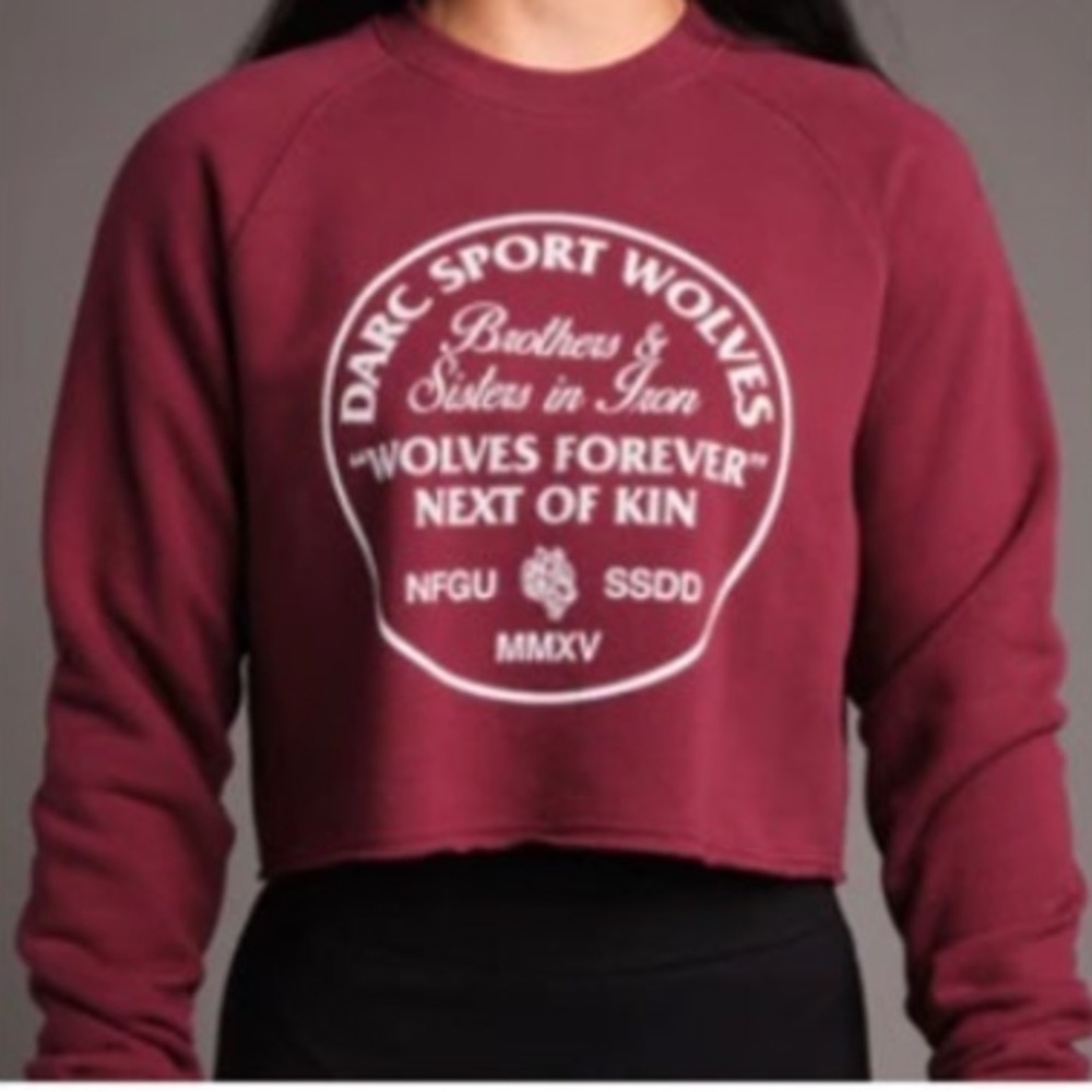 Darc Sport cropped raglan crewneck maroon size medium